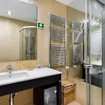 Guestready - Stunning Design In Chiado 아파트 리스본