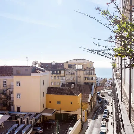 Guestready - Stunning Design Apartments In Chiado * 리스본