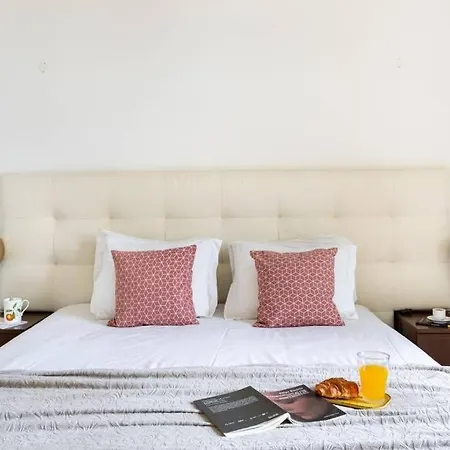Guestready - Stunning Design In Chiado Διαμέρισμα *